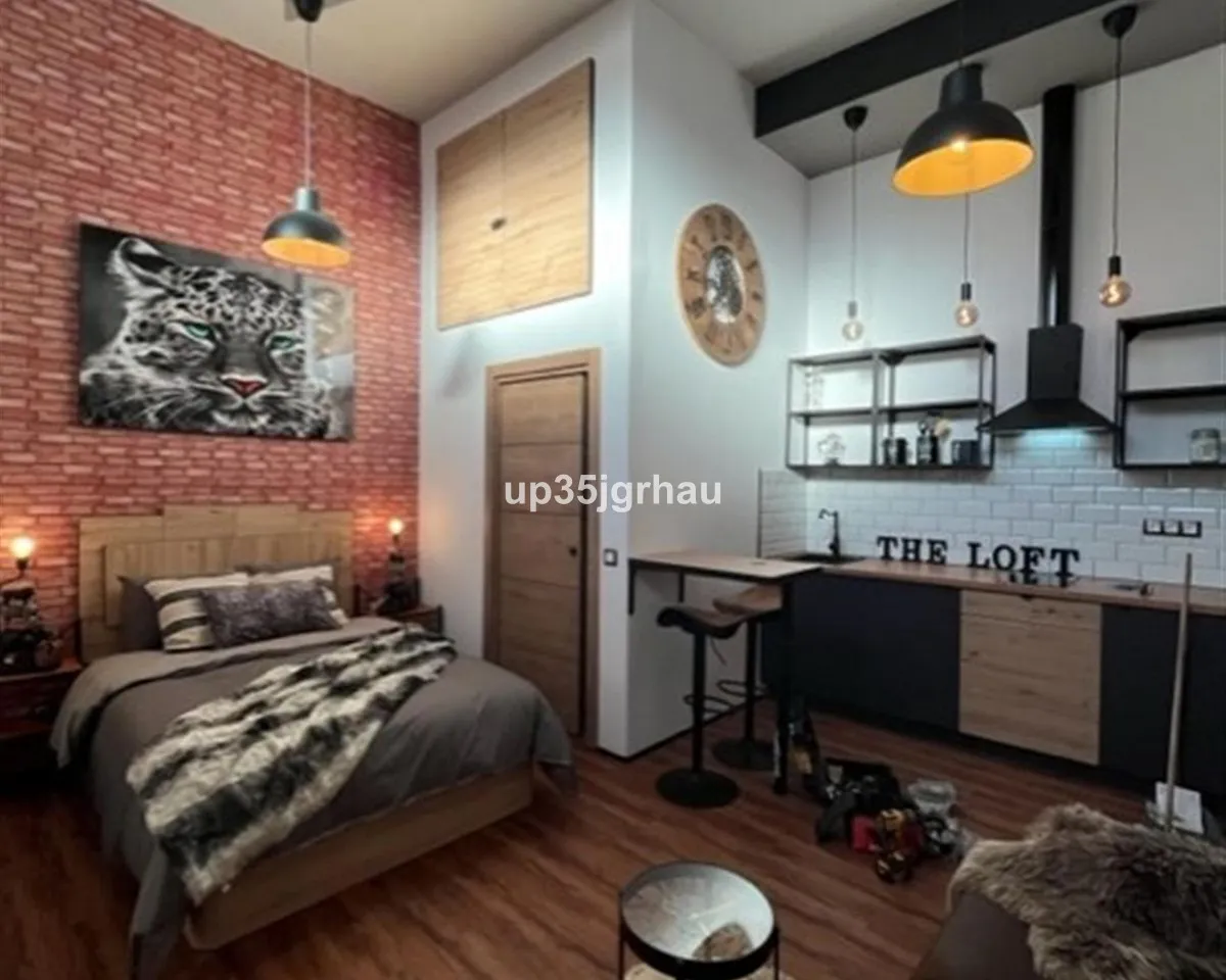 8953228a-a5c6-4d22-a10e-a3974575e4f8