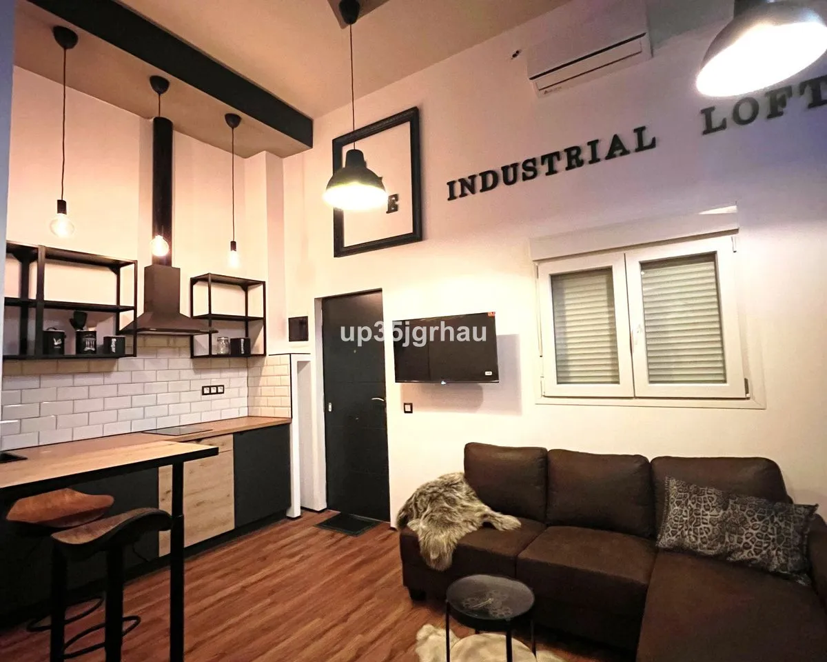 89a73a79-ff9d-403d-8499-3b27008e4b97