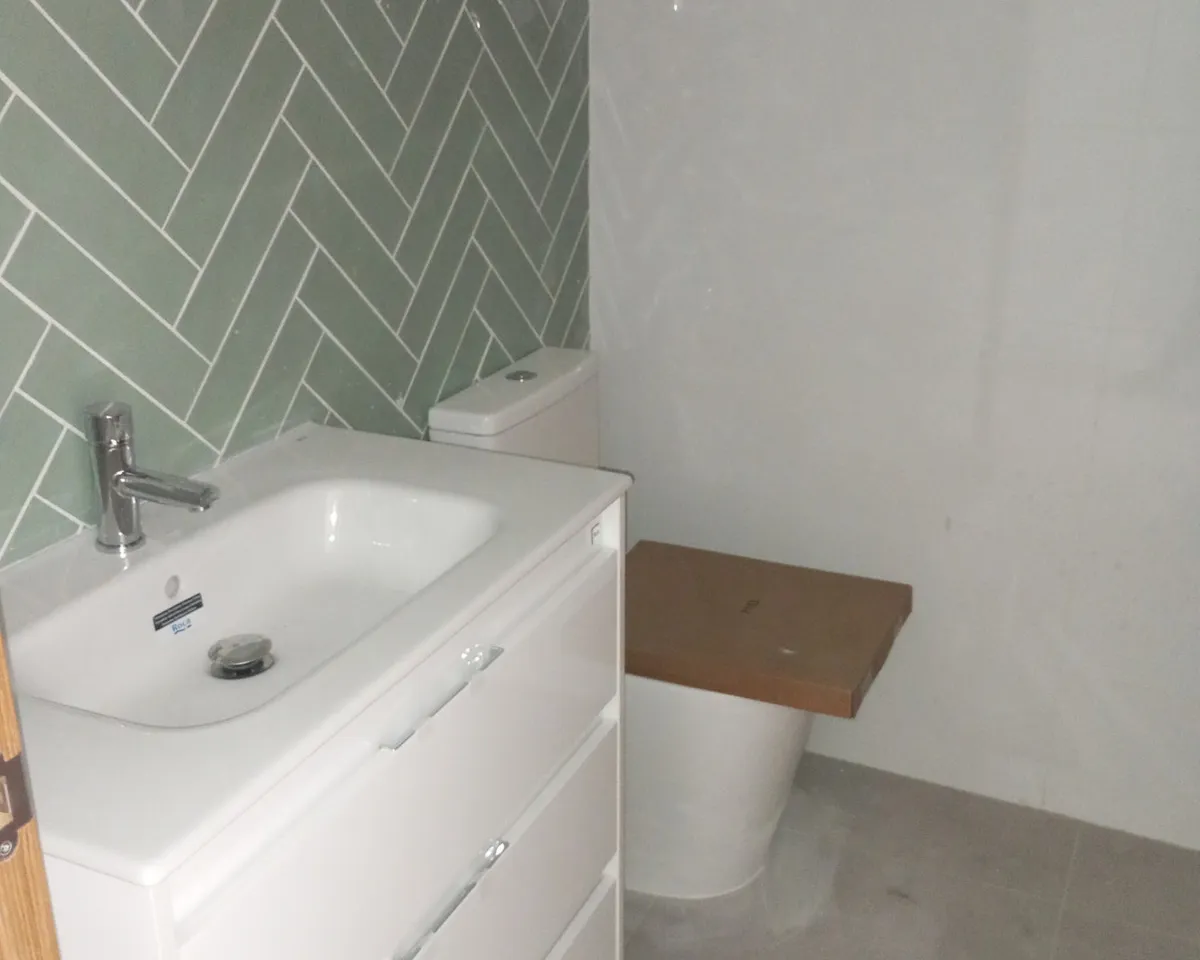 073bc7e3-e5a2-4a4b-b43d-1afa4a94b6c3