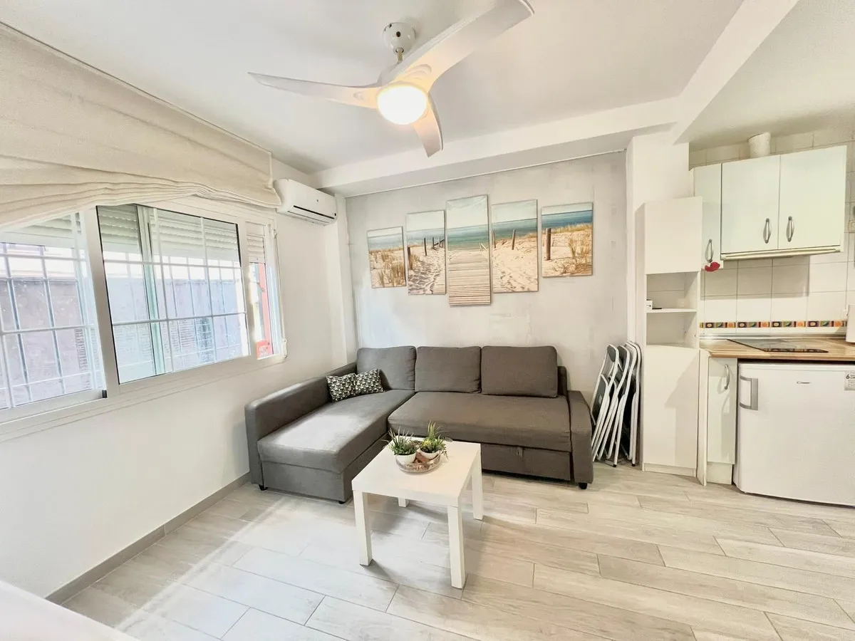 97e76cf5-ea90-47de-9abb-c262a01f4aa8