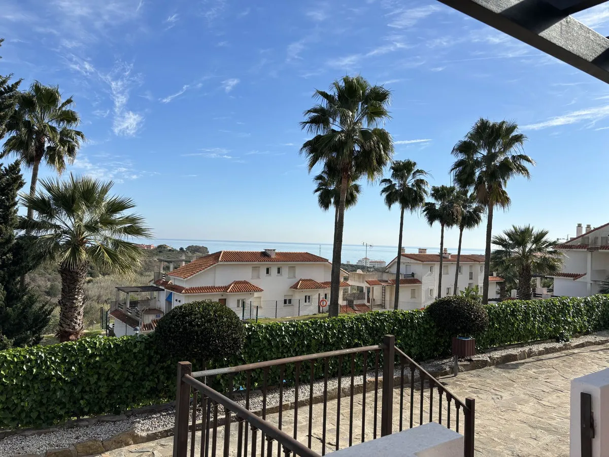 6d6ecfba-c8ac-4b21-968d-1f69fb104626