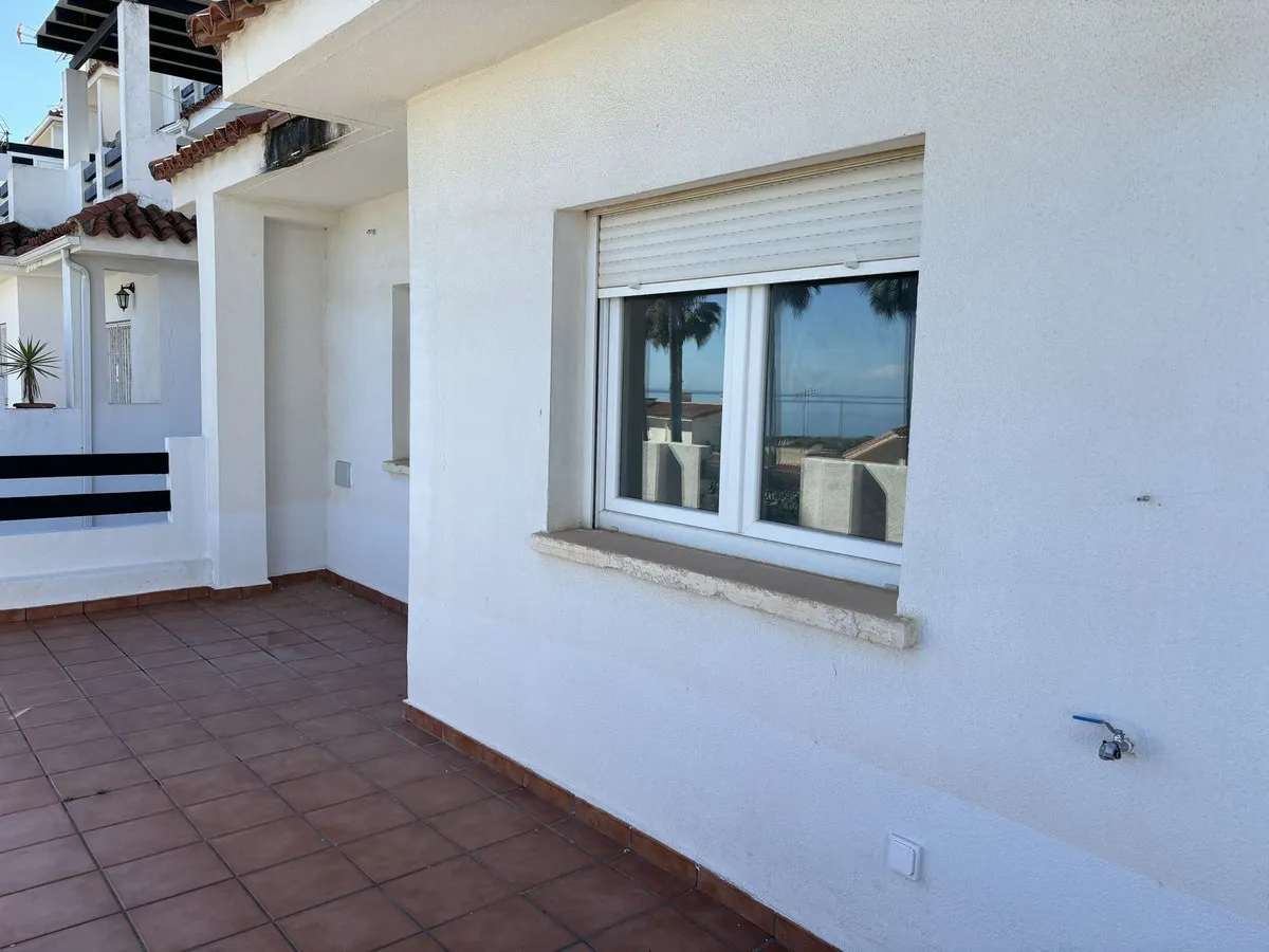 cd3a0045-dbf9-40f1-b16d-7c32a9936841