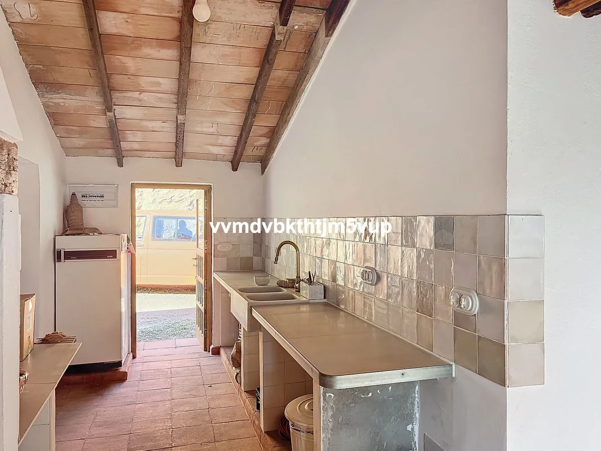 0cc0d4b4-31c4-4537-8e25-18d1c701214c