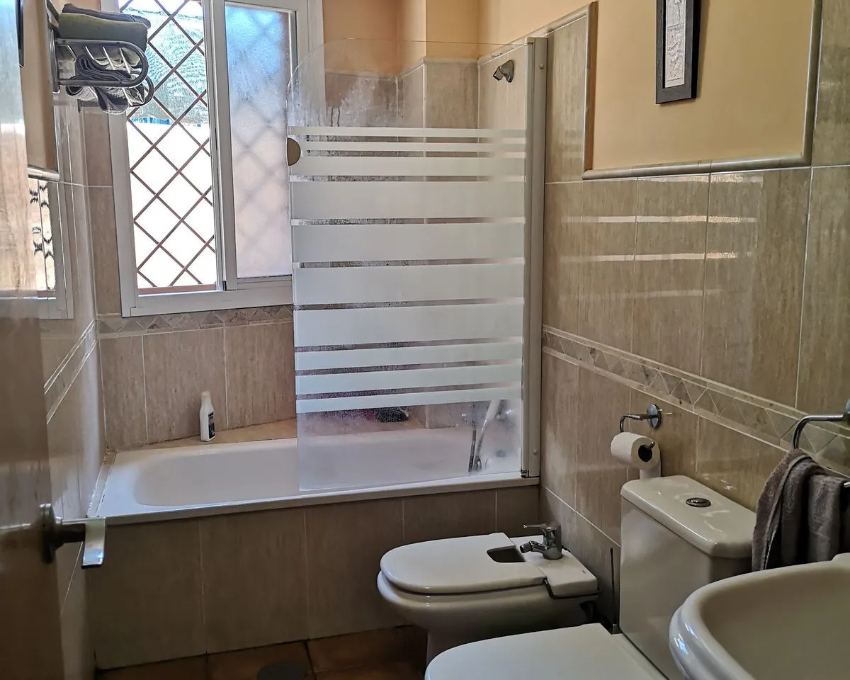 7ef76b2d-d904-4012-849f-2f0b59a2c054