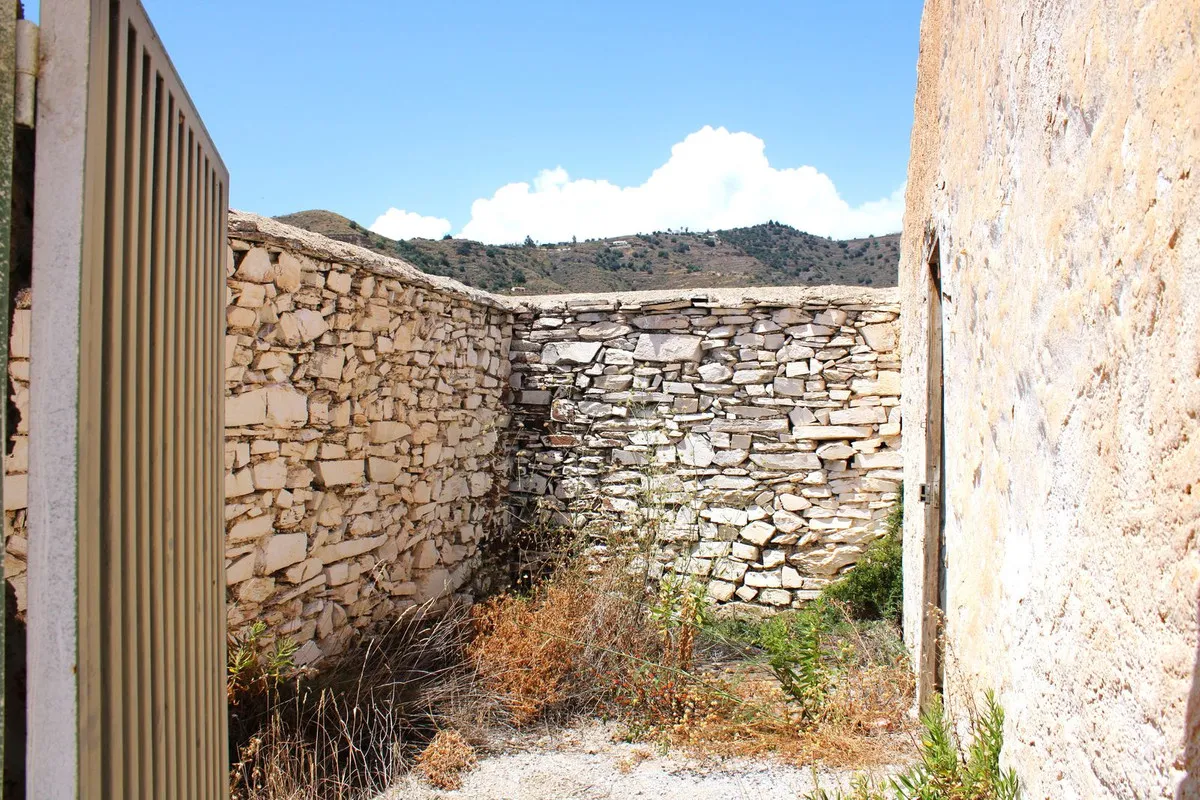 6b958748-8297-465a-af07-84a3bd66fe7d