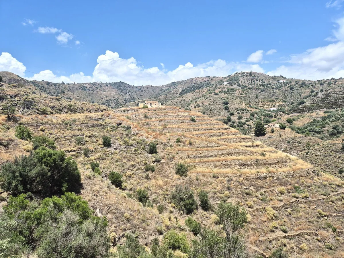 9e550309-9c75-4e51-ba49-1287bd8d8dd4