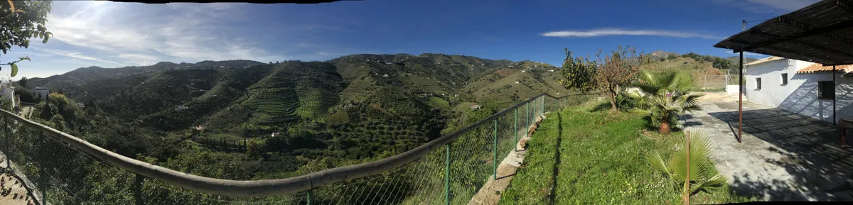 28f15253-9bd3-4eaf-8968-27e47c3775e3