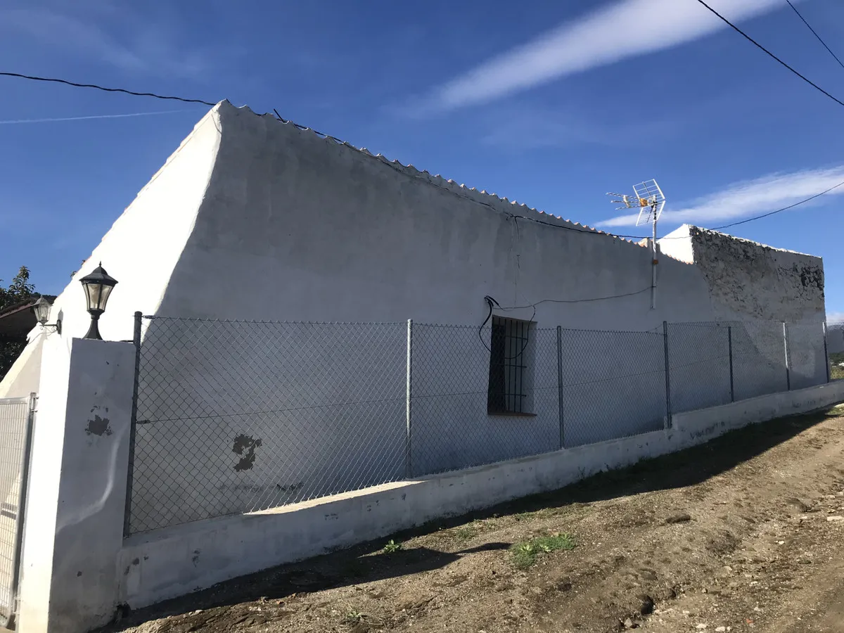 ada3c674-e072-4448-a980-3487f6450368