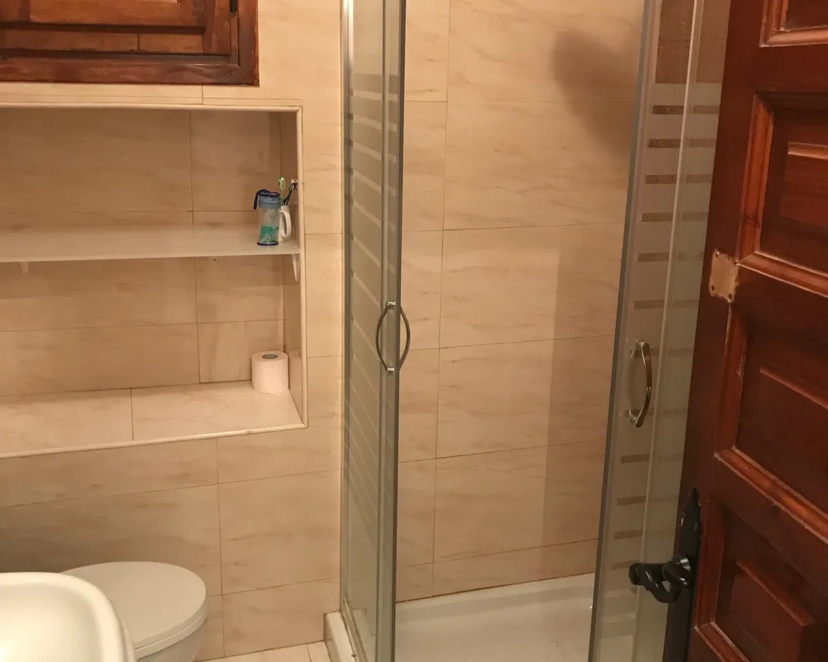 f5a713b3-9730-4b65-8b77-8000a00a74e1