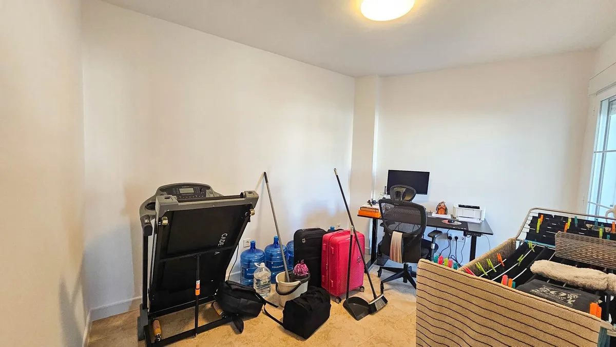 5c6d8815-b60c-4ac1-b6fb-cfe096bfdc4b