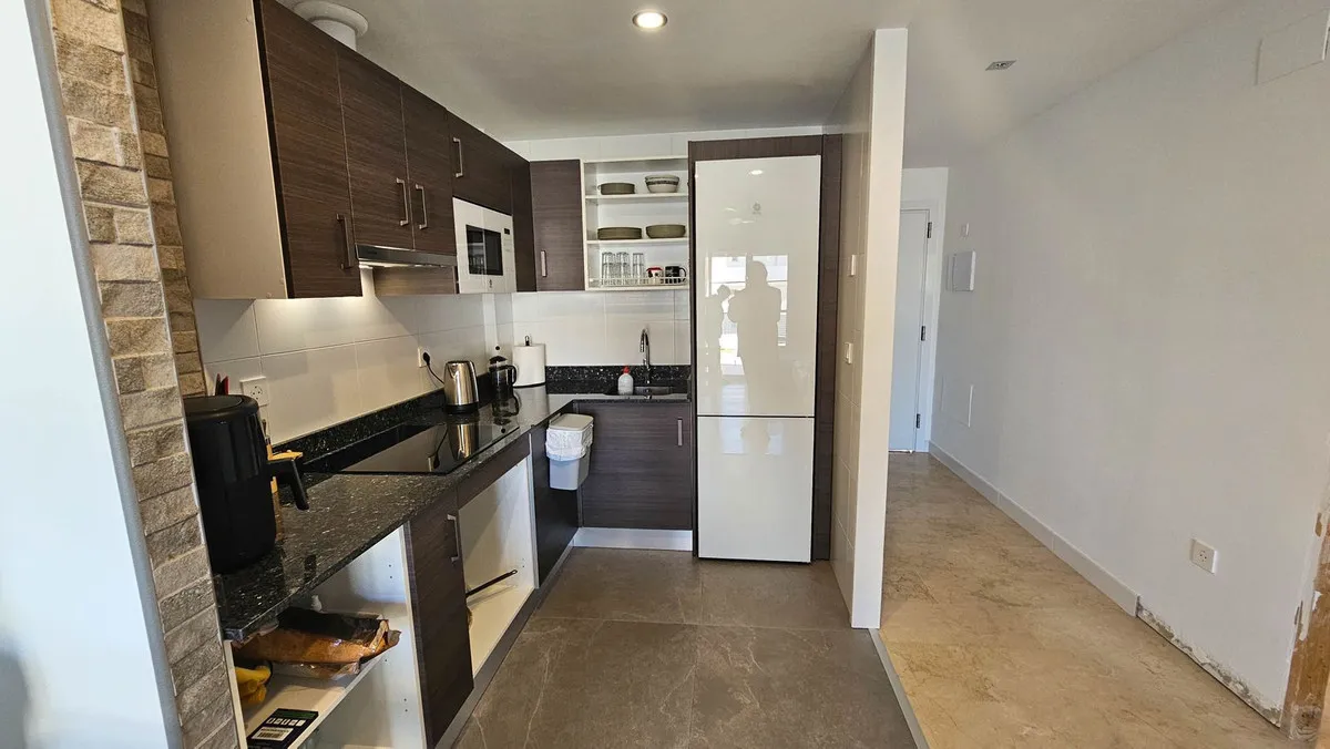 61c878ba-1731-454a-bfc6-6e258cf12663