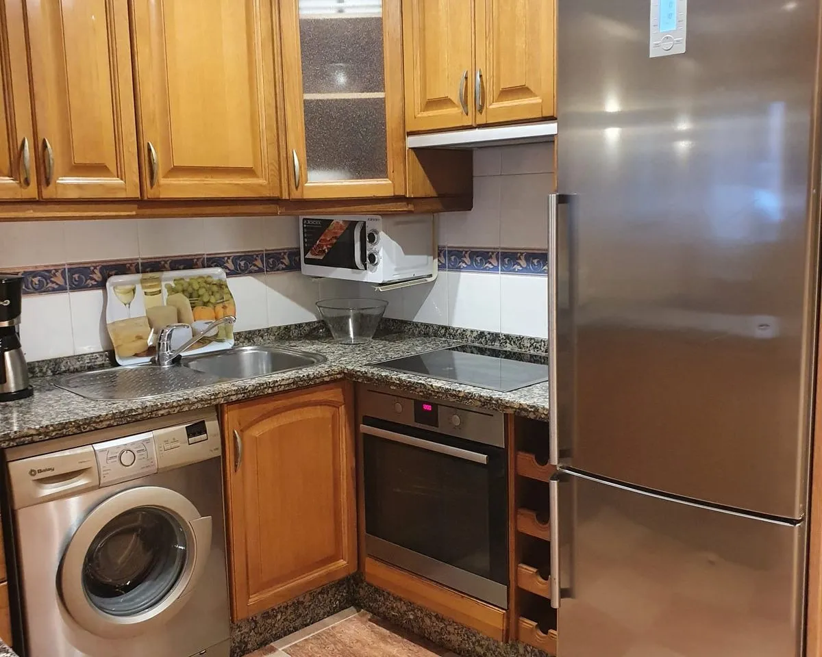 3725b6a8-9dcd-400f-8f9b-f63d98f476c9