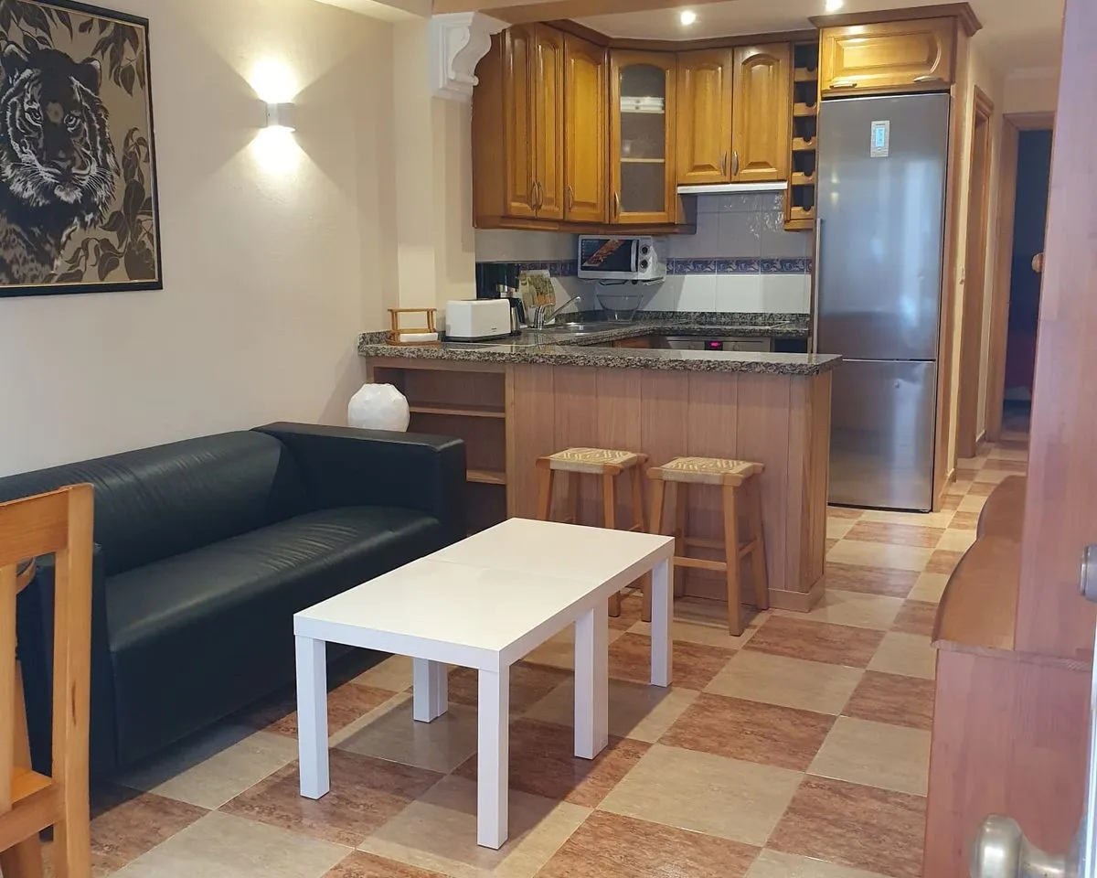 b478e8d3-986d-4cf4-bf81-eea5a234c6e0