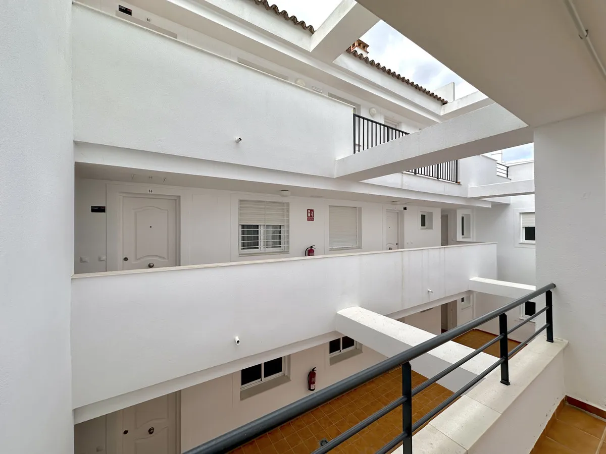 37b82324-9fcb-4c72-8562-0ba24ecd612c