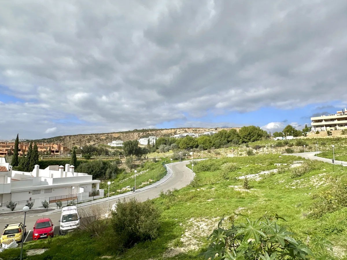 b0dfe289-4b4e-4df6-ab4c-3a32f694734e