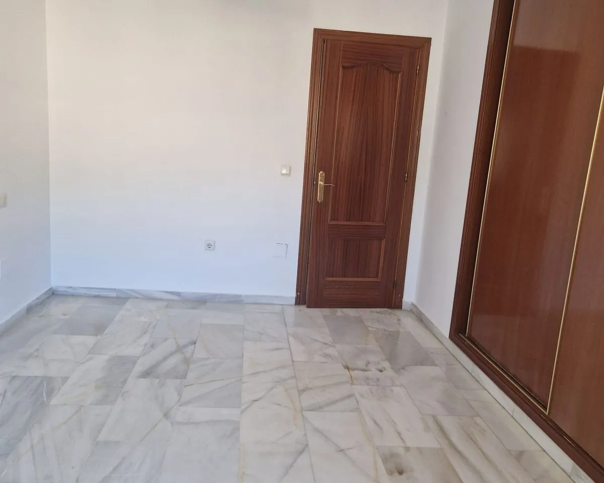 8bcdac12-0fd0-4a8f-ab64-e82e6f6ccf23