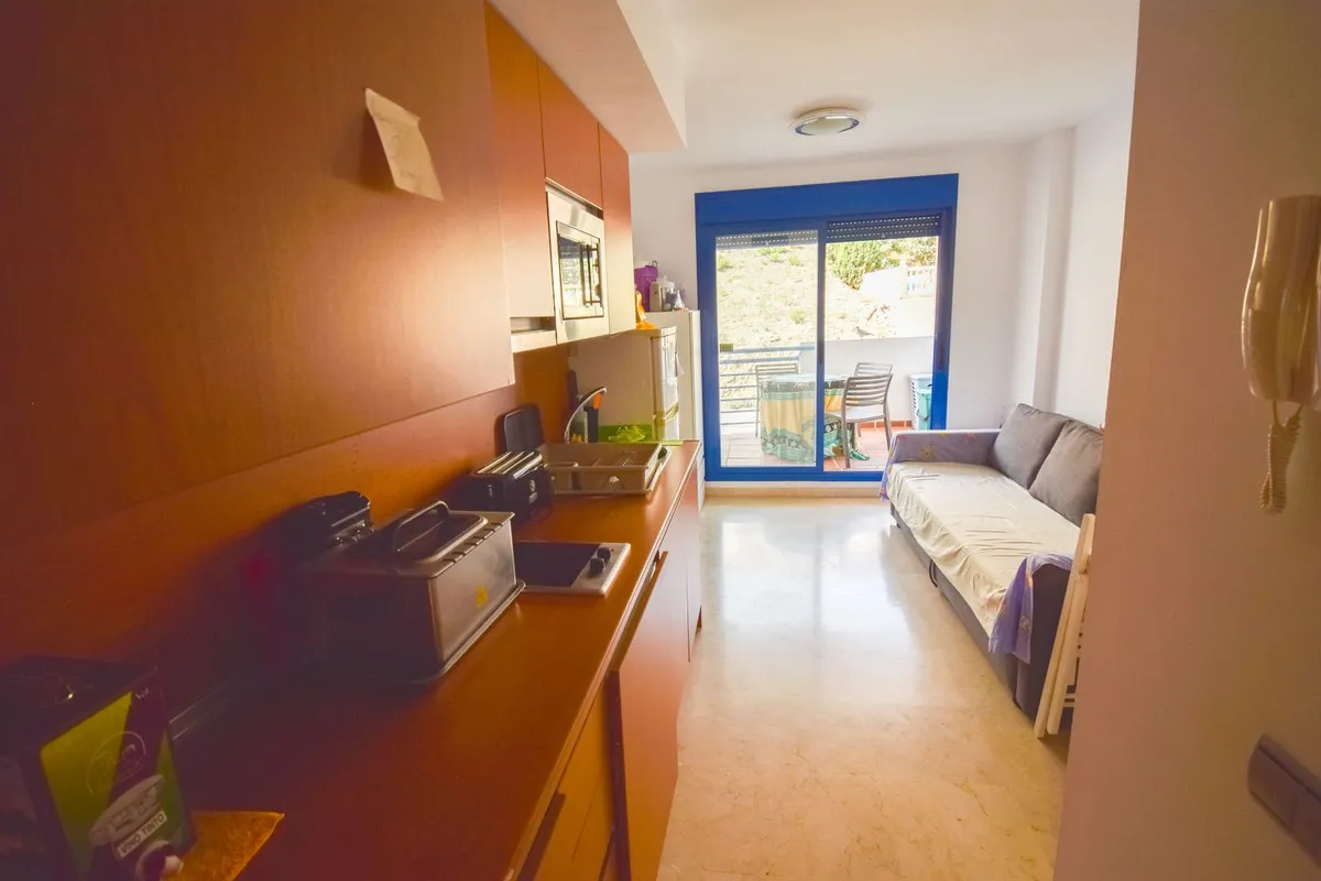 43938112-0e02-4165-b630-ea1fe42c61be