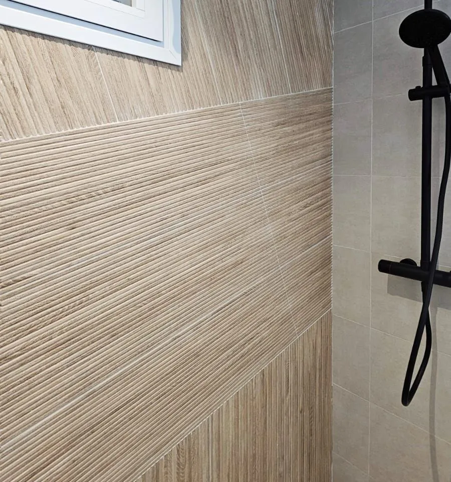 b32de71f-1177-4051-a0bd-f40843d70bbe