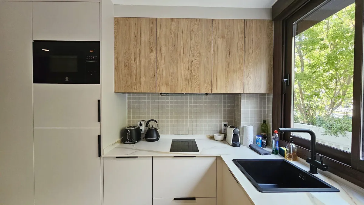 cc671057-992f-4be4-9151-9a8cfd25cc28