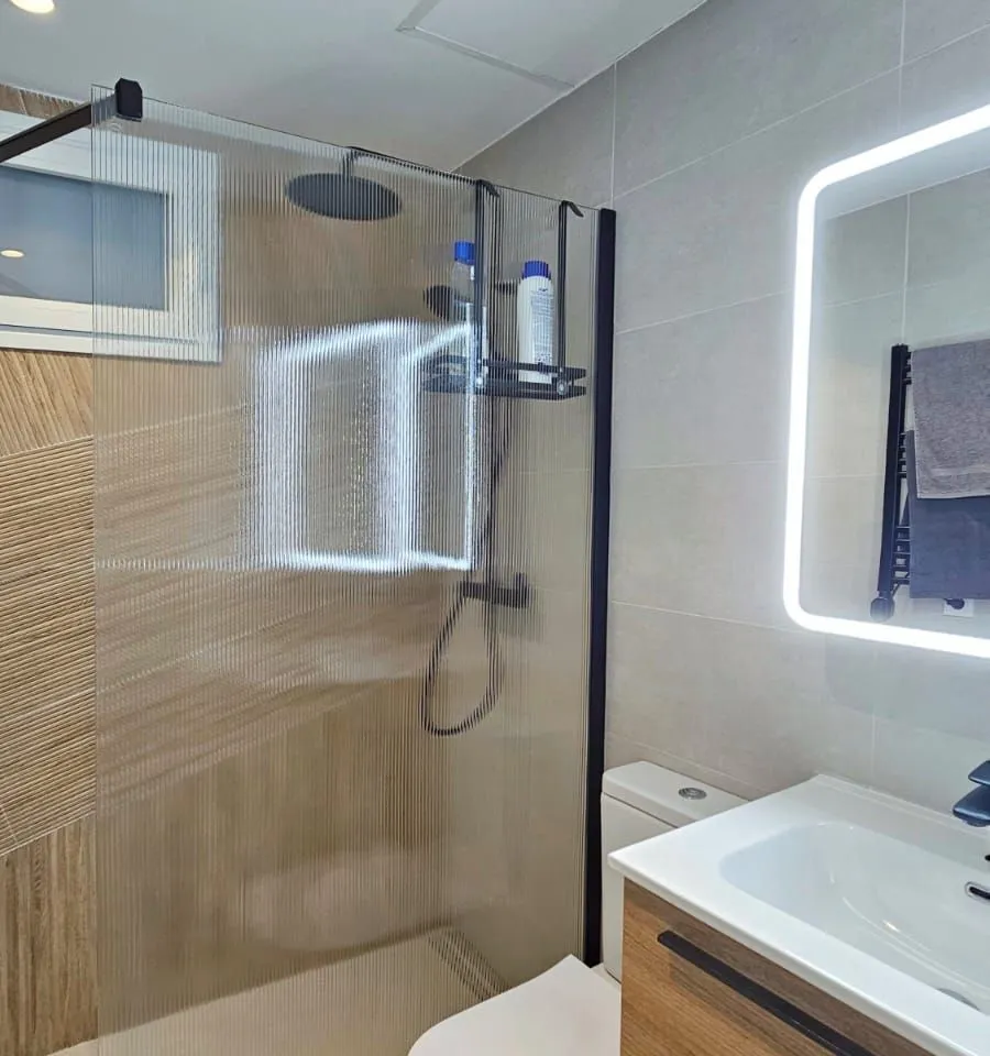 ed0c87dd-02bd-4e22-be0d-3601e8c80f32