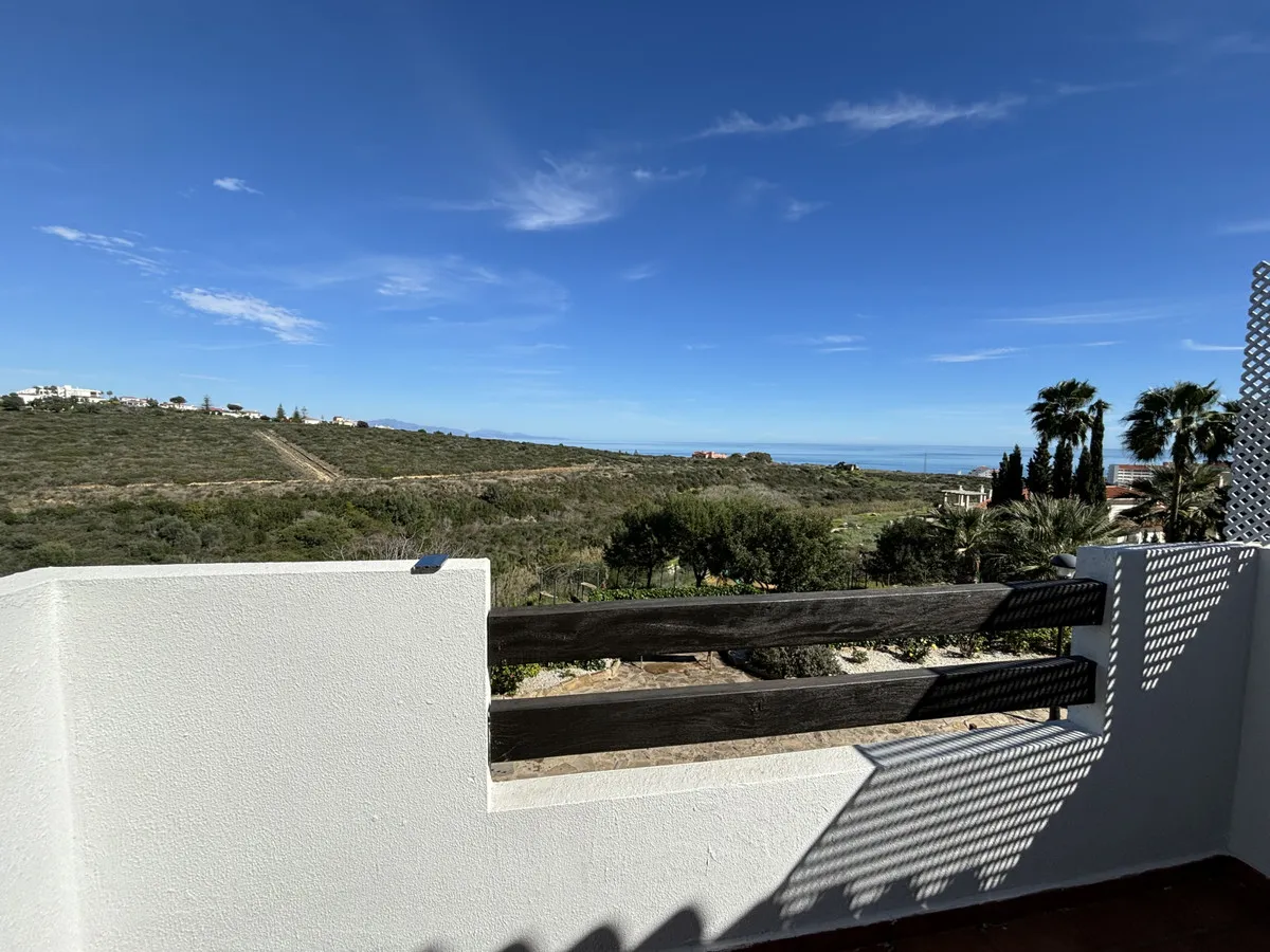 dd255d58-0447-45e1-8549-7334851bd183