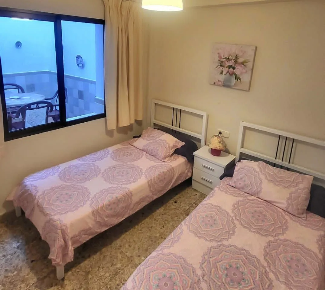 64434000-c892-4c7f-bb90-2927436e3c82