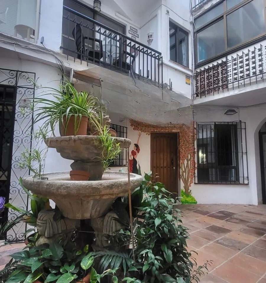 d7f843b0-69e7-4061-8310-5cf3ad248d94