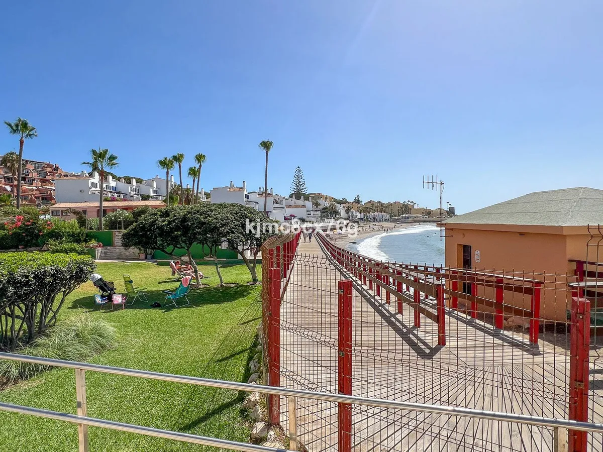 9b0a0e28-adb4-47c2-aec2-d264b0f1453f