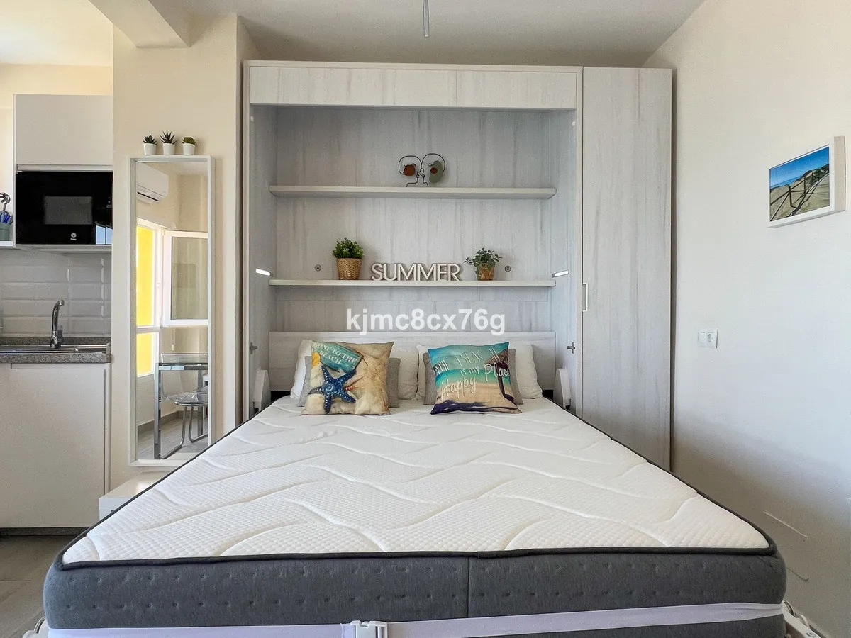 af06704e-8b34-4510-acec-dc638f370d7f