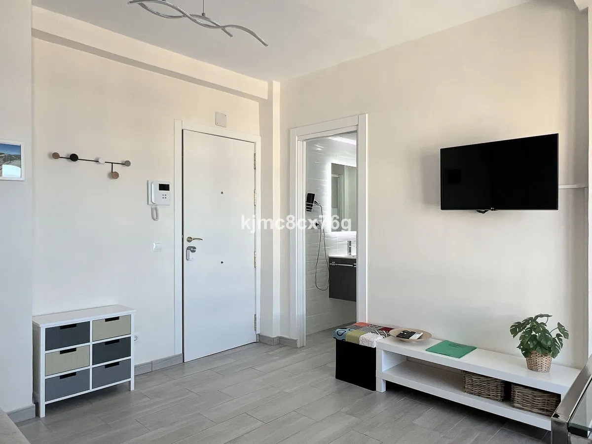 dbdadc83-cabb-407d-9ec0-a53ef3c5b6b6