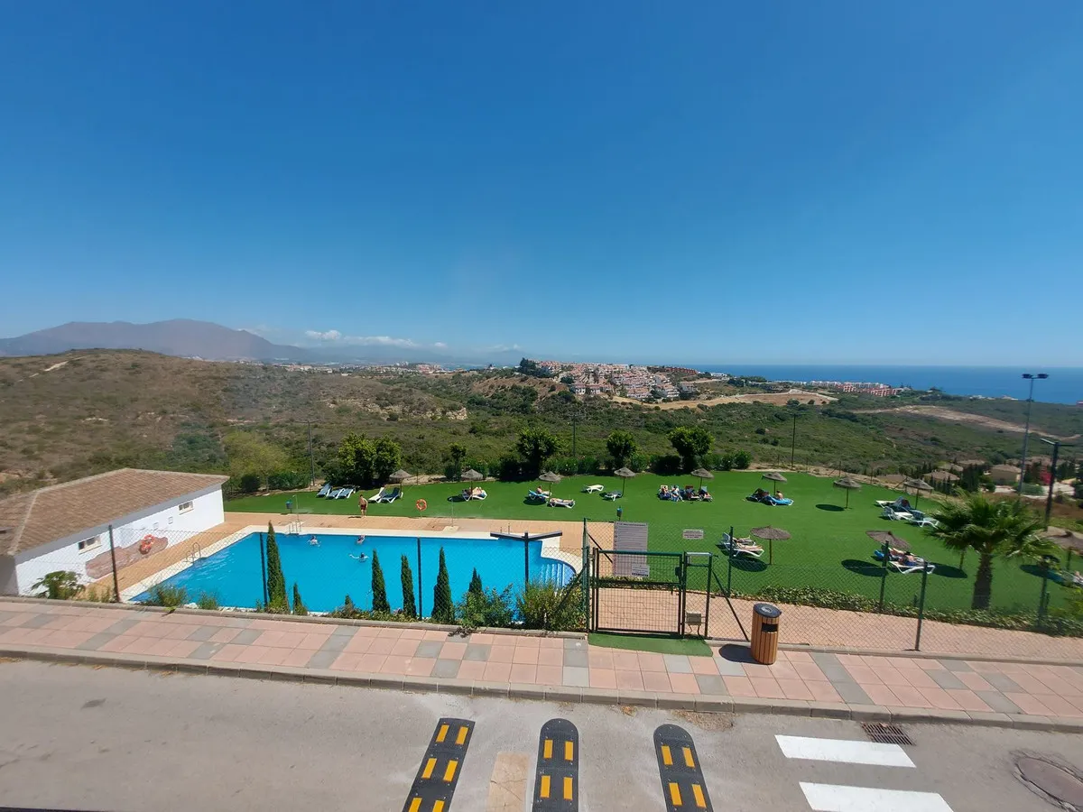 108e50be-73ec-4d8b-b6ba-95034b6b36be