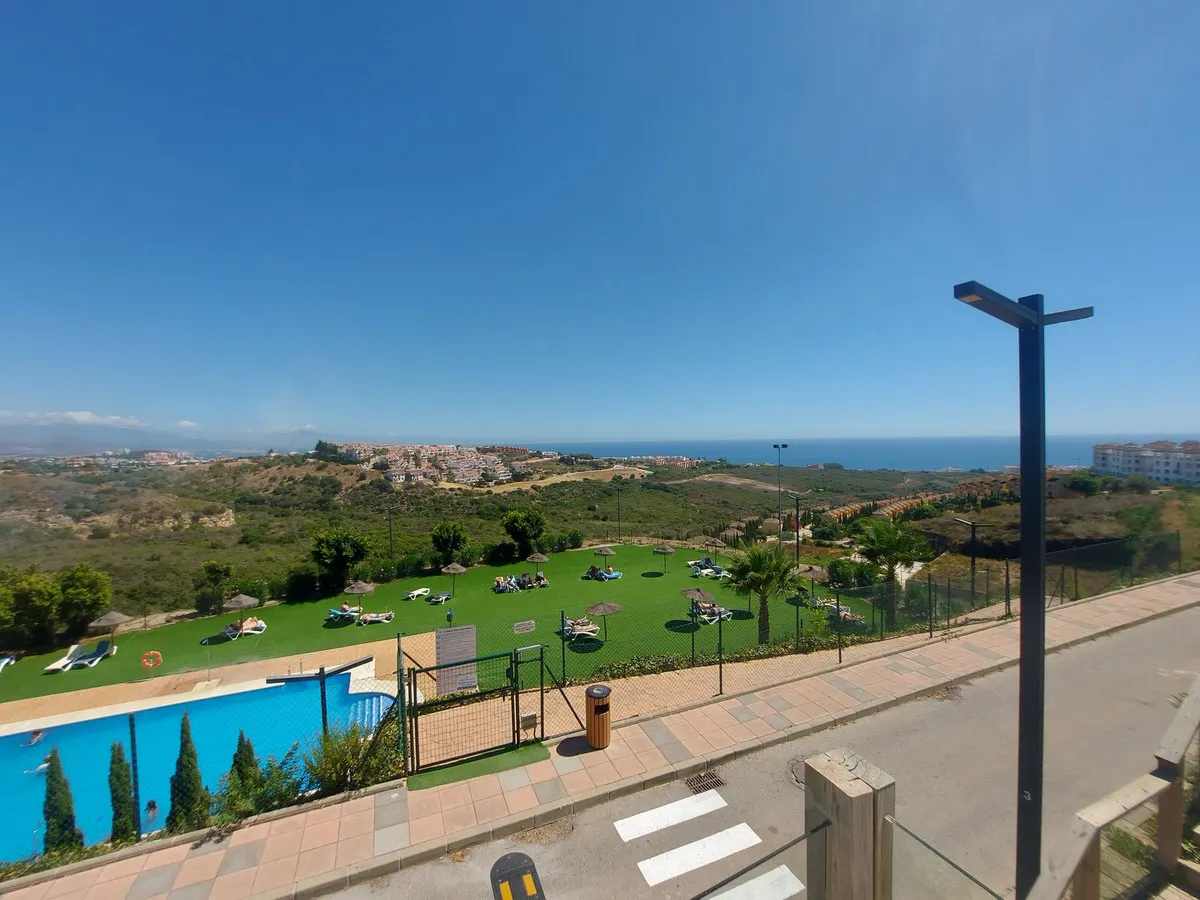 1262e02b-703b-47df-bc0b-3220e52d9003