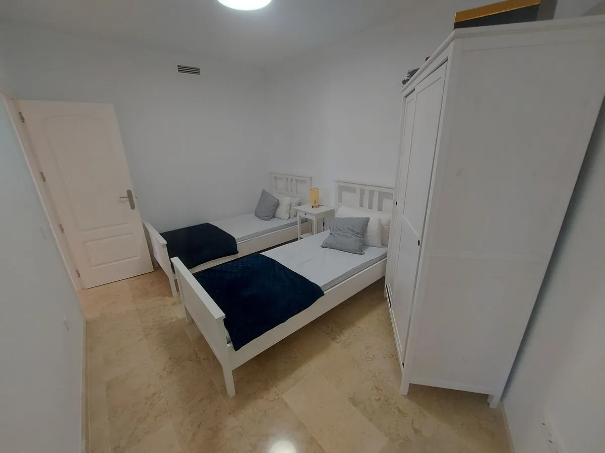 918c93f6-a13c-4867-a660-e0eb8c97952b