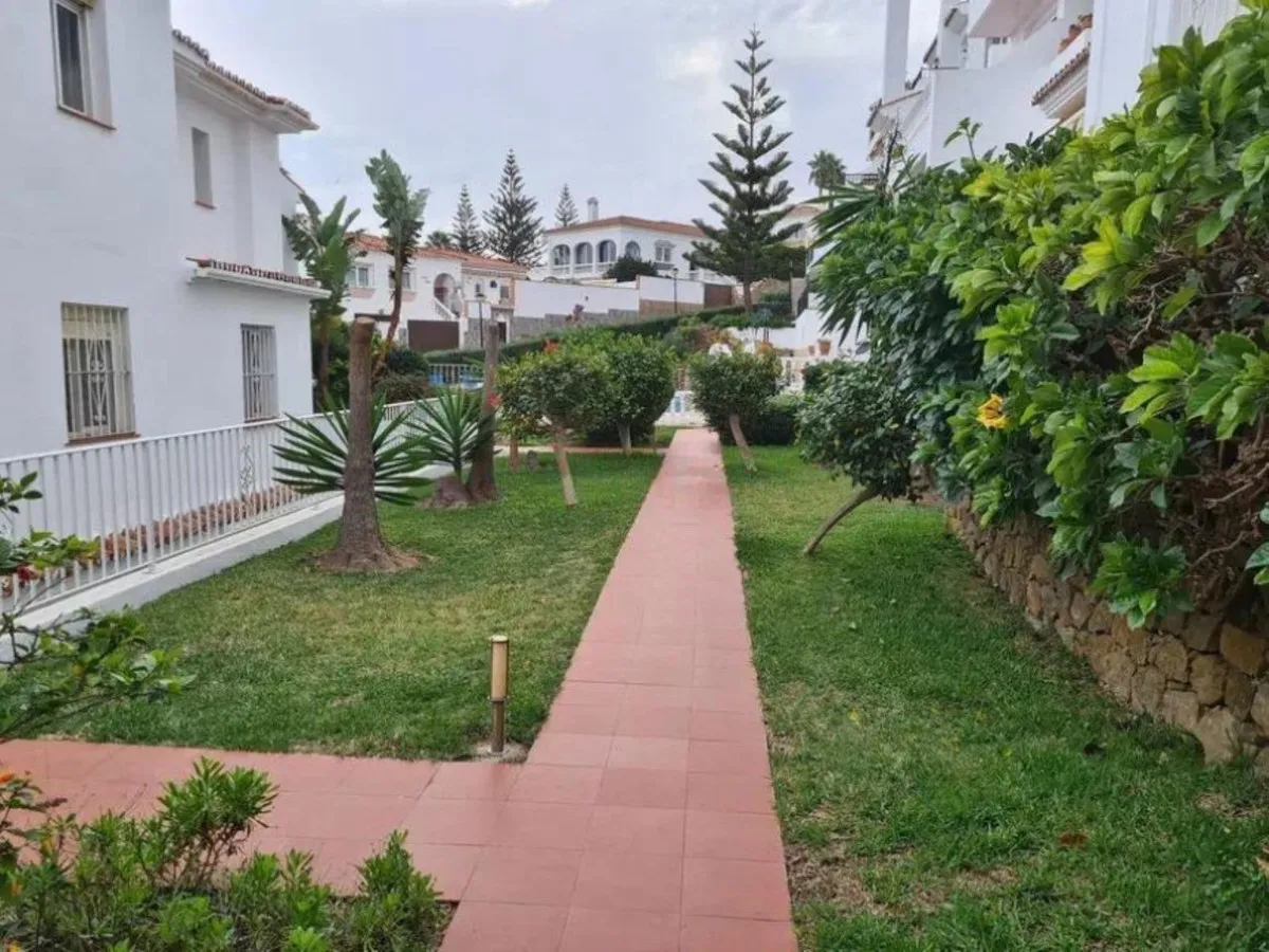 77d2f994-1948-441a-bdc7-a0113f24da74