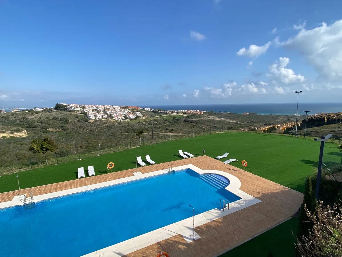 b5e4caec-6b5d-428a-a304-6286578caa04