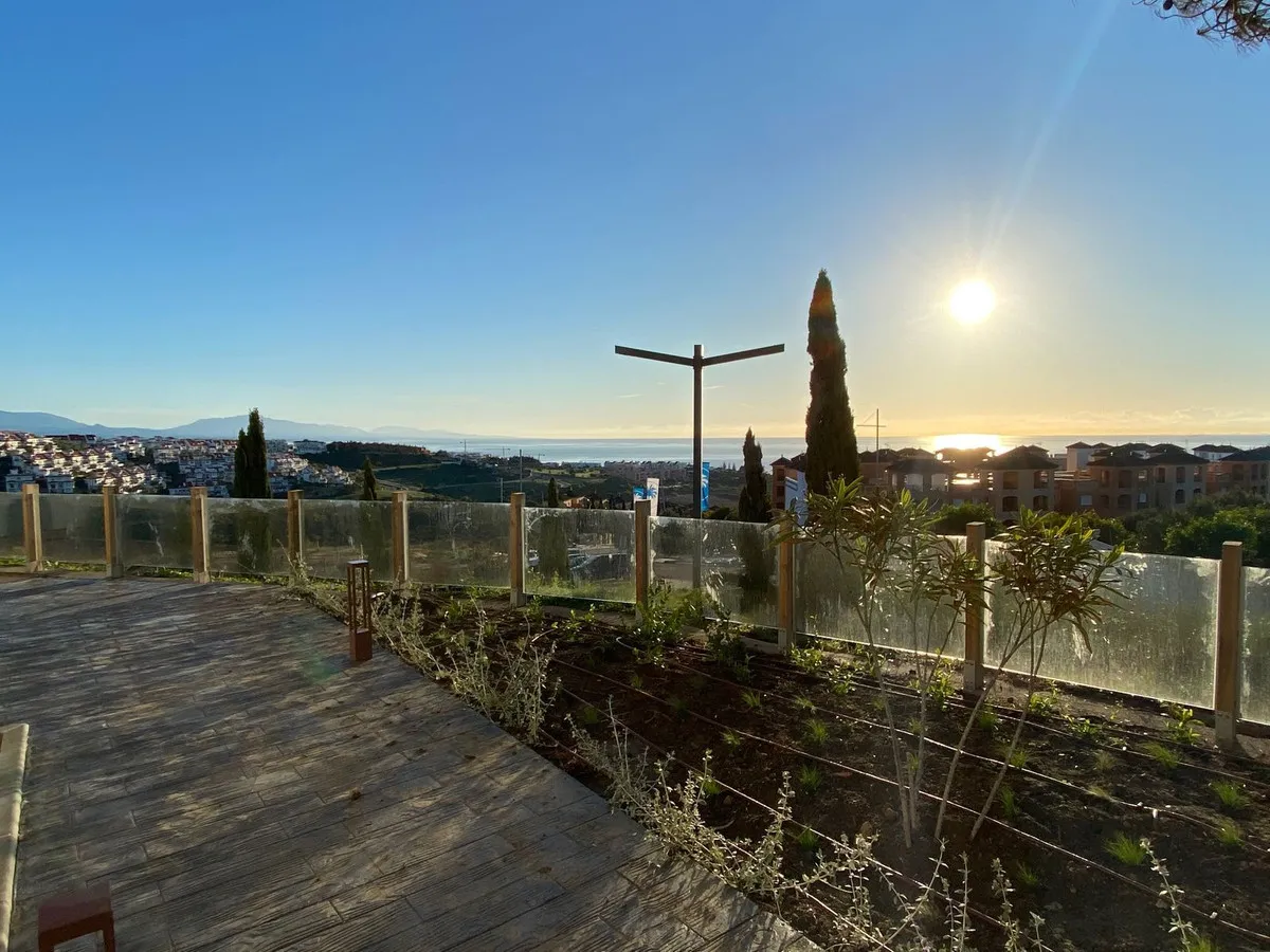 eefba0c5-a117-4356-b3d1-d1d4cff2cbd4