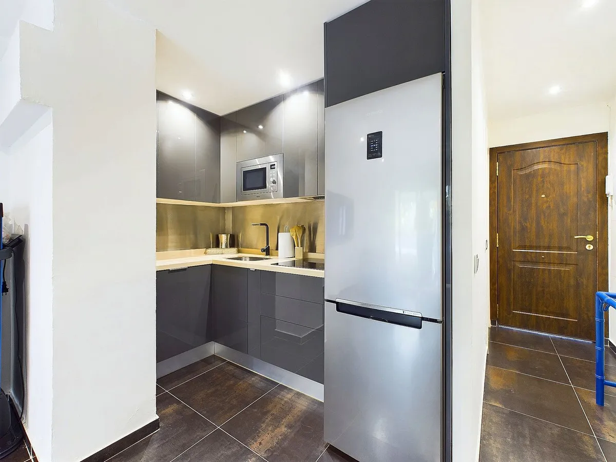 10b92c6a-4ca6-4c83-99d1-a69e79dff047