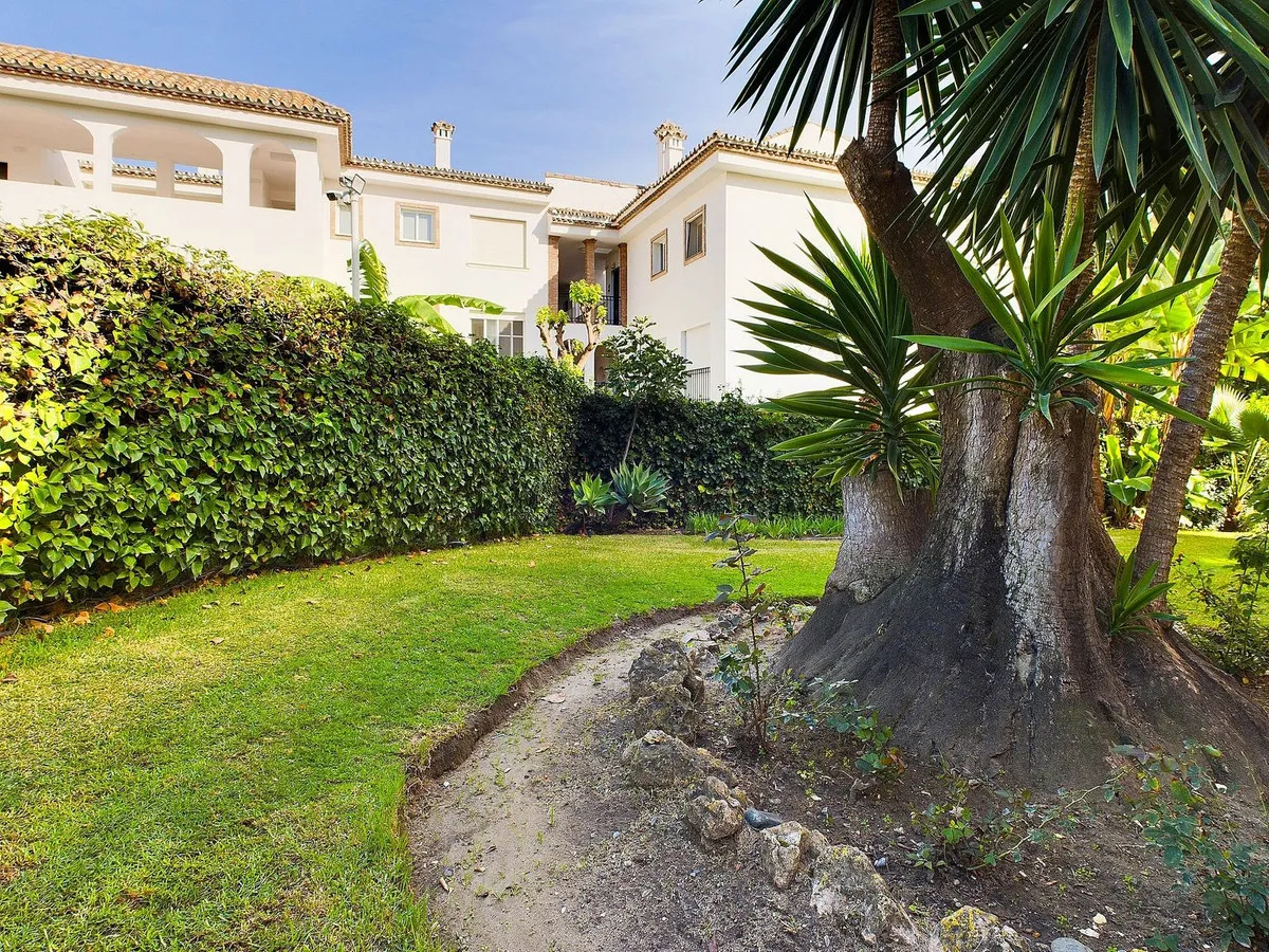 b2c40cec-7efe-4cc7-8d15-19b138b55cba