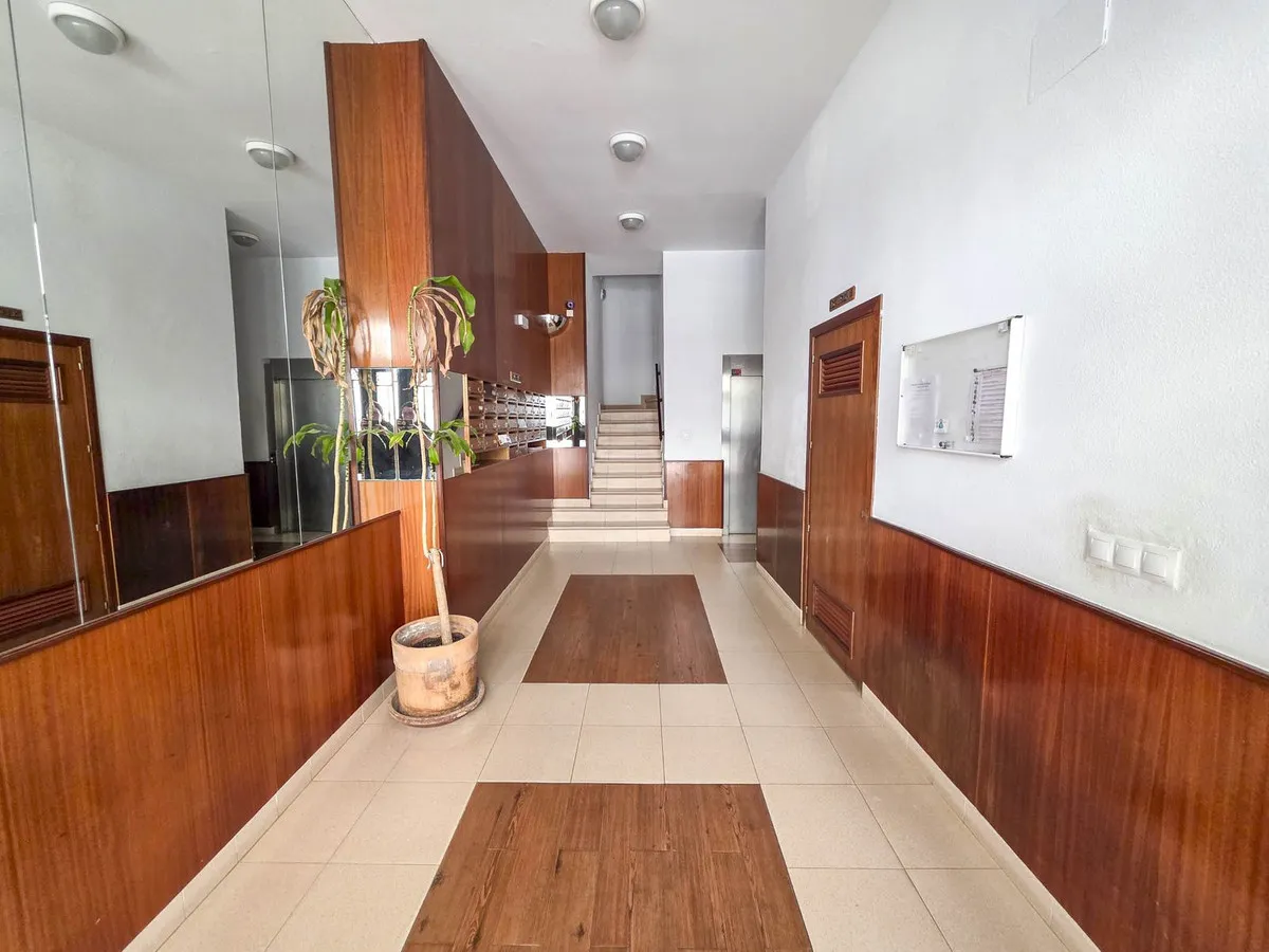 efb0f4c7-010a-4c95-9636-a081971b0cd2