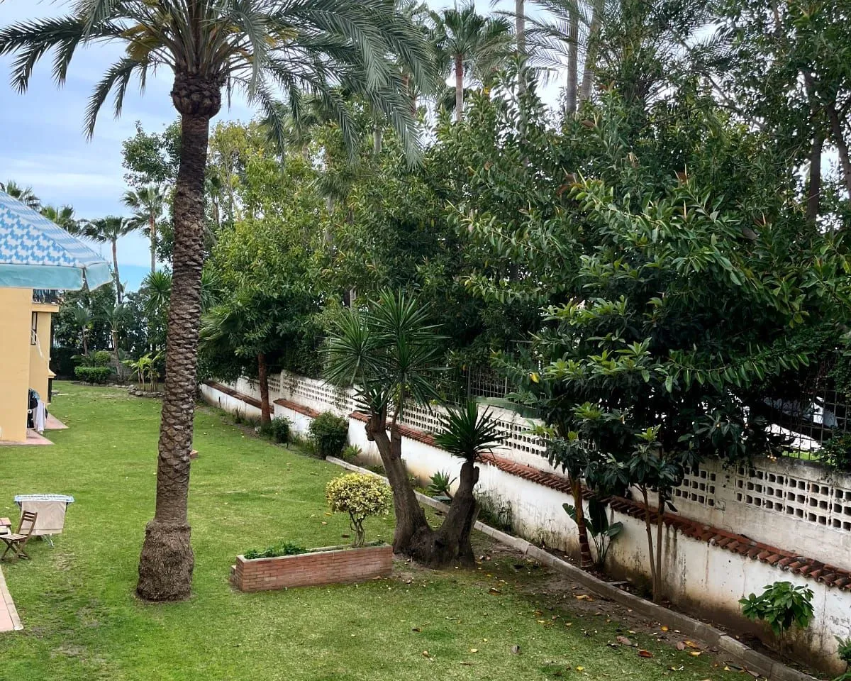 12830427-25be-4d38-a125-b7164c6494ab