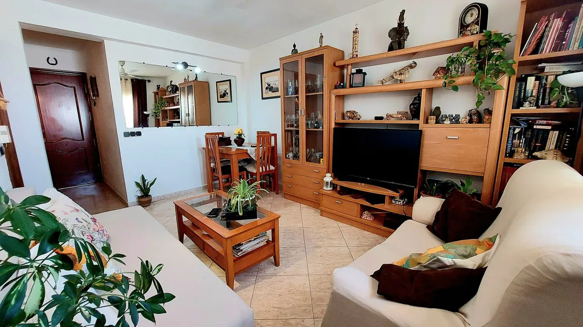 Charming 3-Bedroom Flat Near Fuengirola Beach