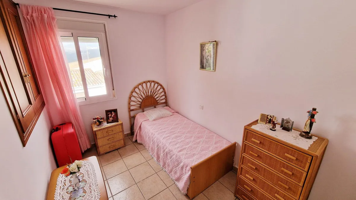 0f5753b3-384c-405a-910d-27bdfb716ea7