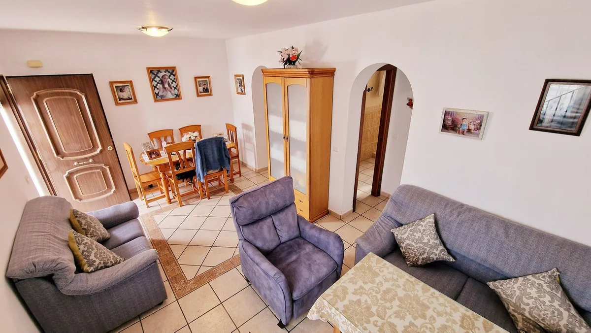 165a4f06-28c5-4227-a8a7-acca88244547