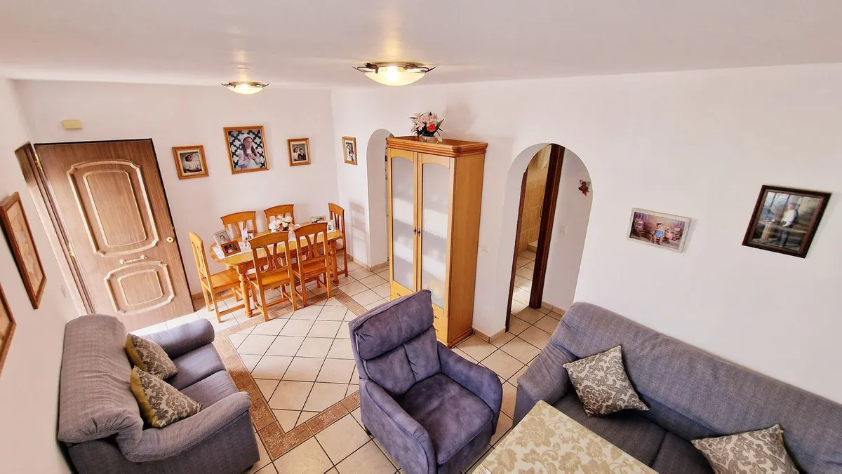 3b090116-c659-440d-8123-3f5948154318