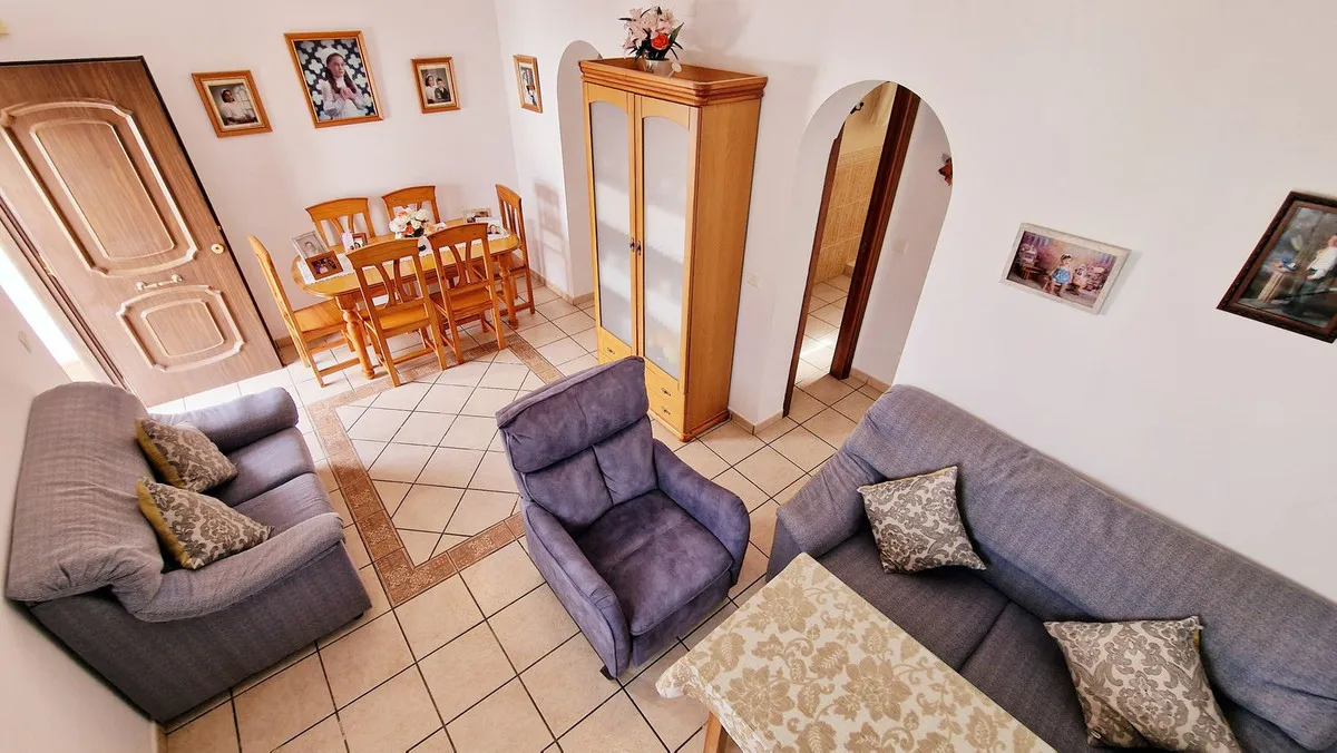 8c8bcc54-bb3a-40e8-8e53-19cb961b9d87