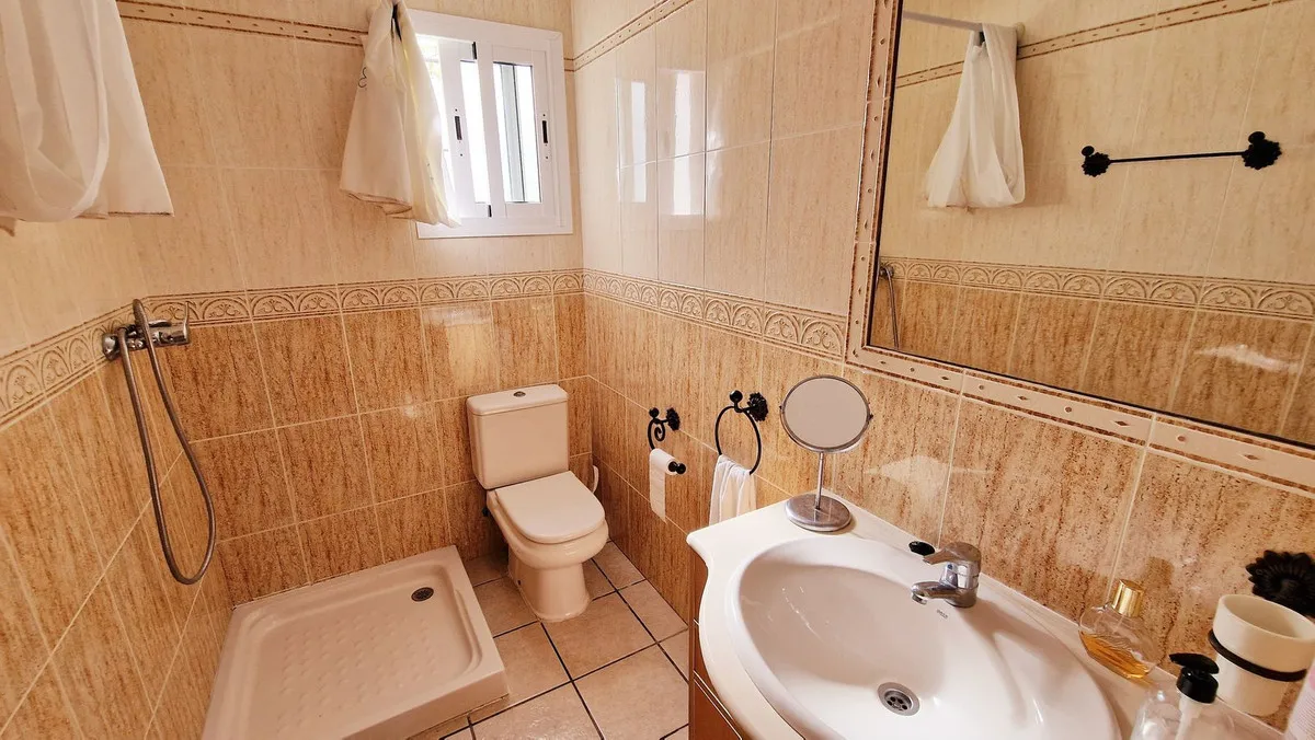 aac5e02b-86aa-4eda-8450-05ed5dd90d0b