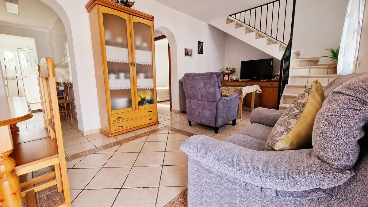 b0f9dab1-3043-4e5c-8986-1bf0c0eaf344