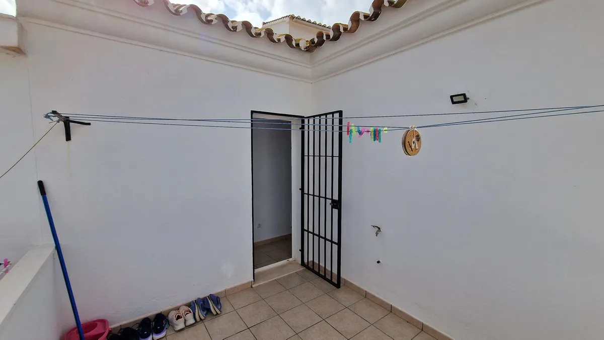 b80bdc8c-952a-4c9c-b72c-b3b8391e4cca