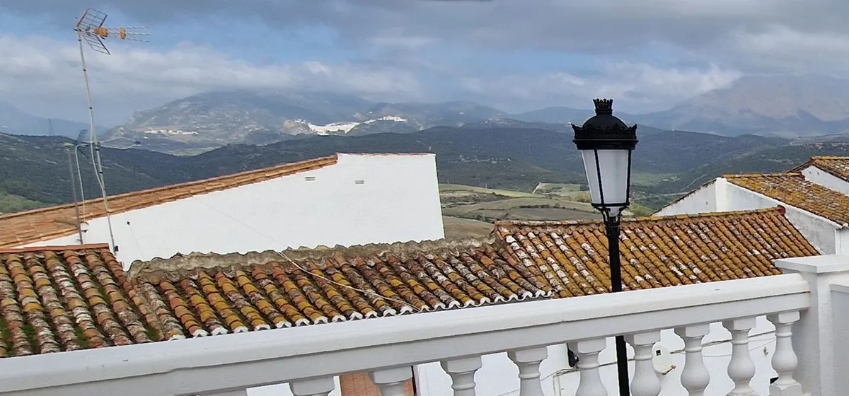 c2c6a4b9-9b06-4d72-9ffd-9888ae936d63