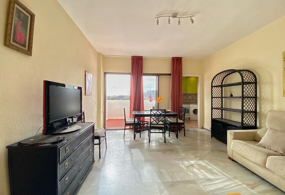 afcb33d8-f9b5-40cd-b507-ec0249bc8119